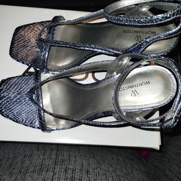 Women's shoes - Picture 3 of 6